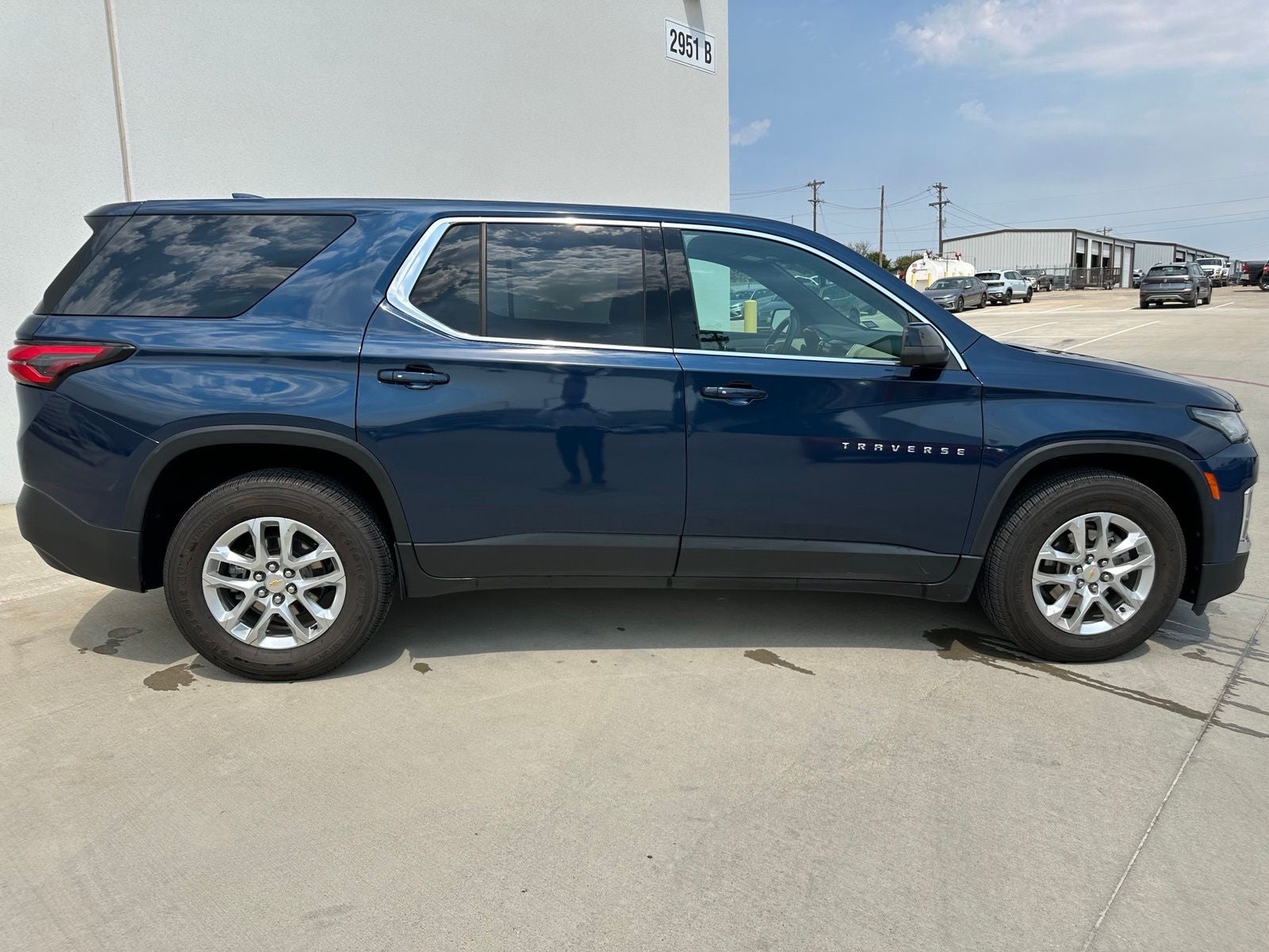 2022 Chevrolet Traverse LS