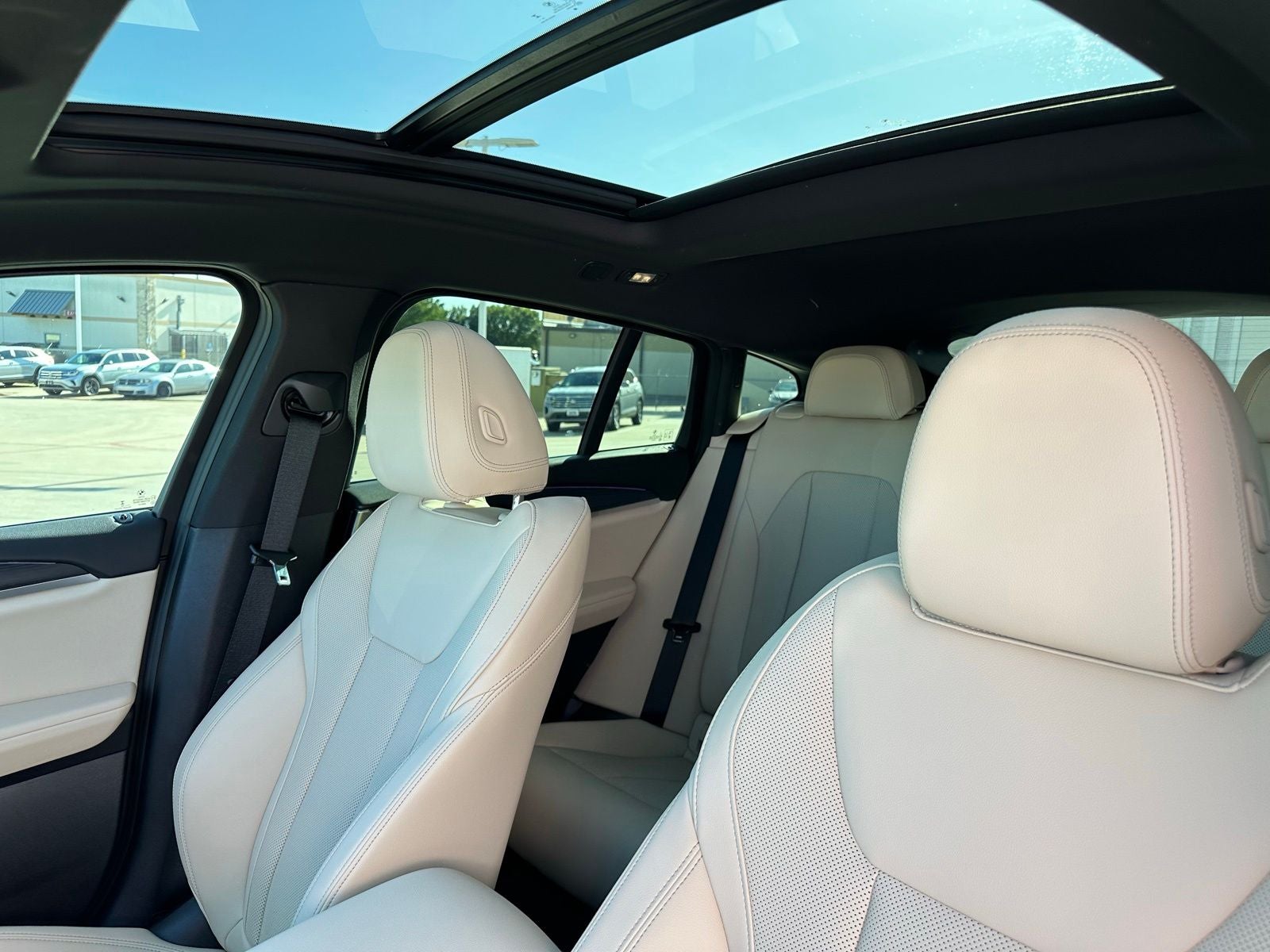 2025 BMW X4 xDrive30i