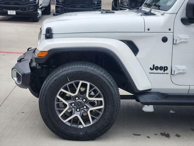2025 Jeep Wrangler 4-Door Sahara 4x4