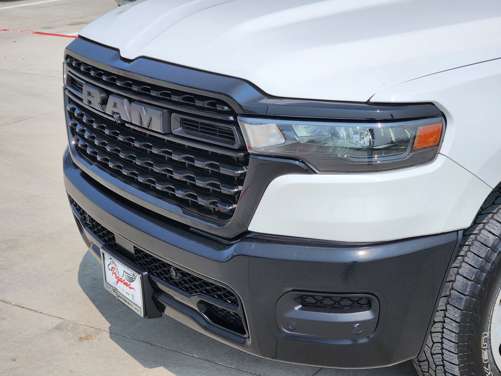 2025 RAM Ram 1500 Tradesman Crew Cab 4x4 6'4' Box