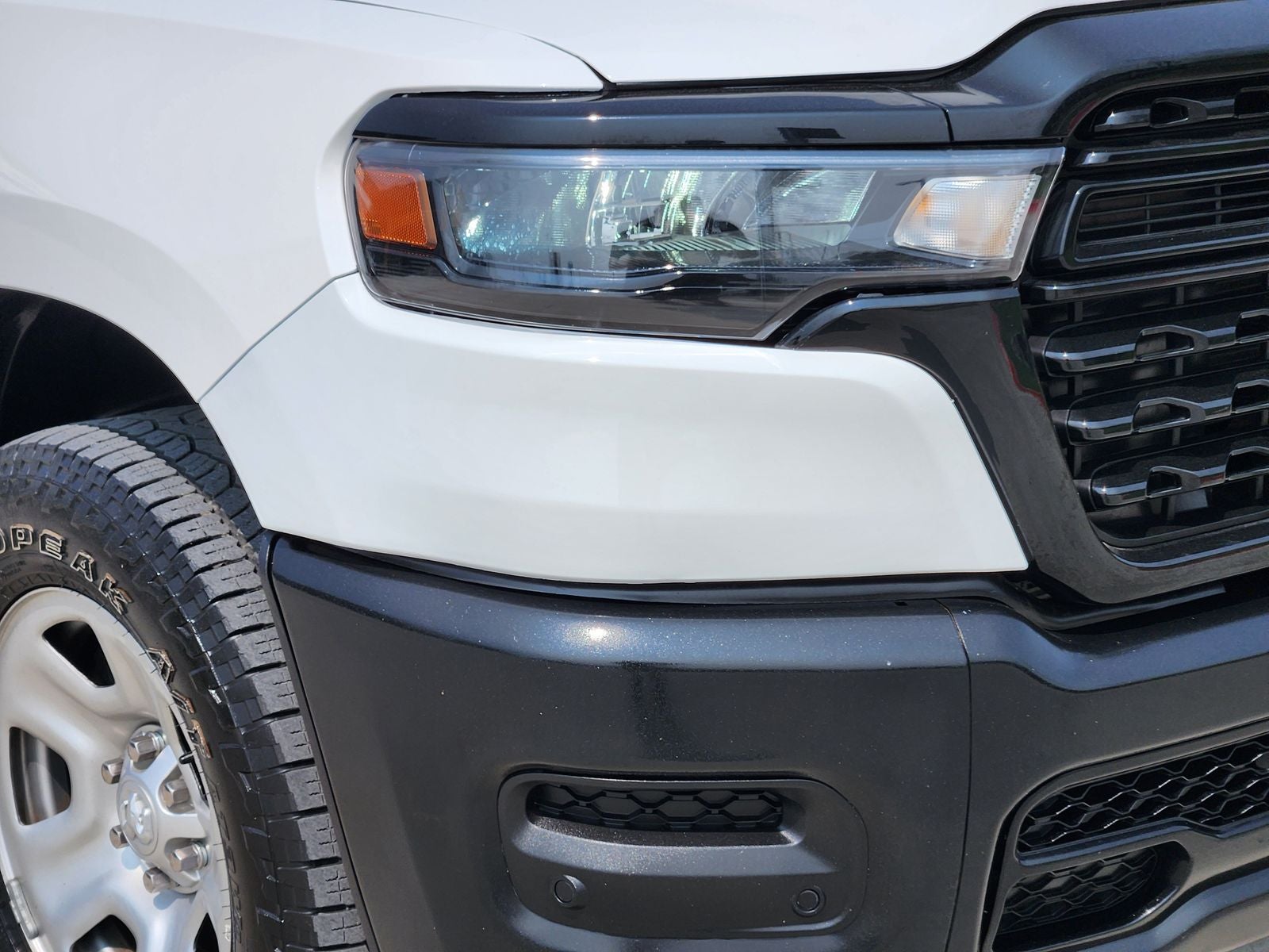 2025 RAM Ram 1500 Tradesman Crew Cab 4x4 6'4' Box