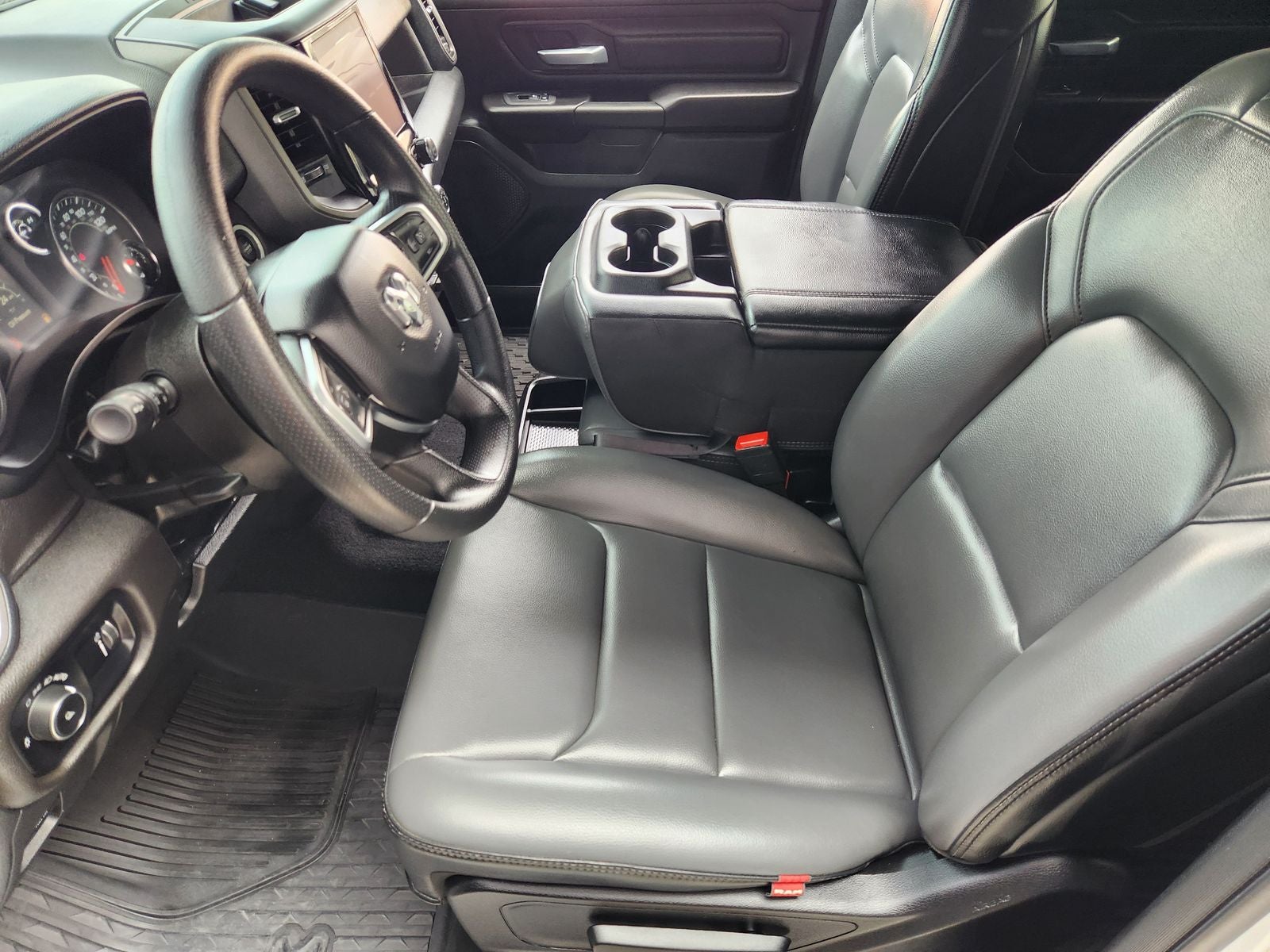 2025 RAM Ram 1500 Tradesman Crew Cab 4x4 6'4' Box