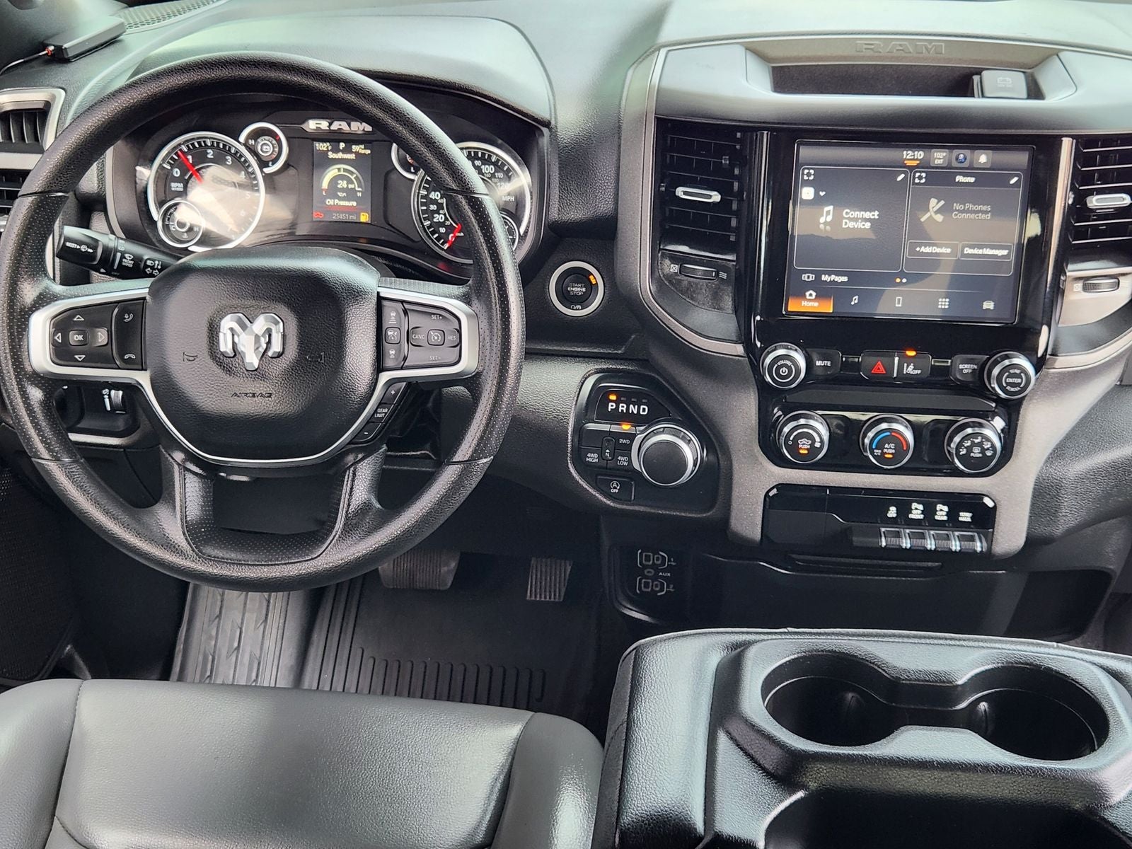 2025 RAM Ram 1500 Tradesman Crew Cab 4x4 6'4' Box