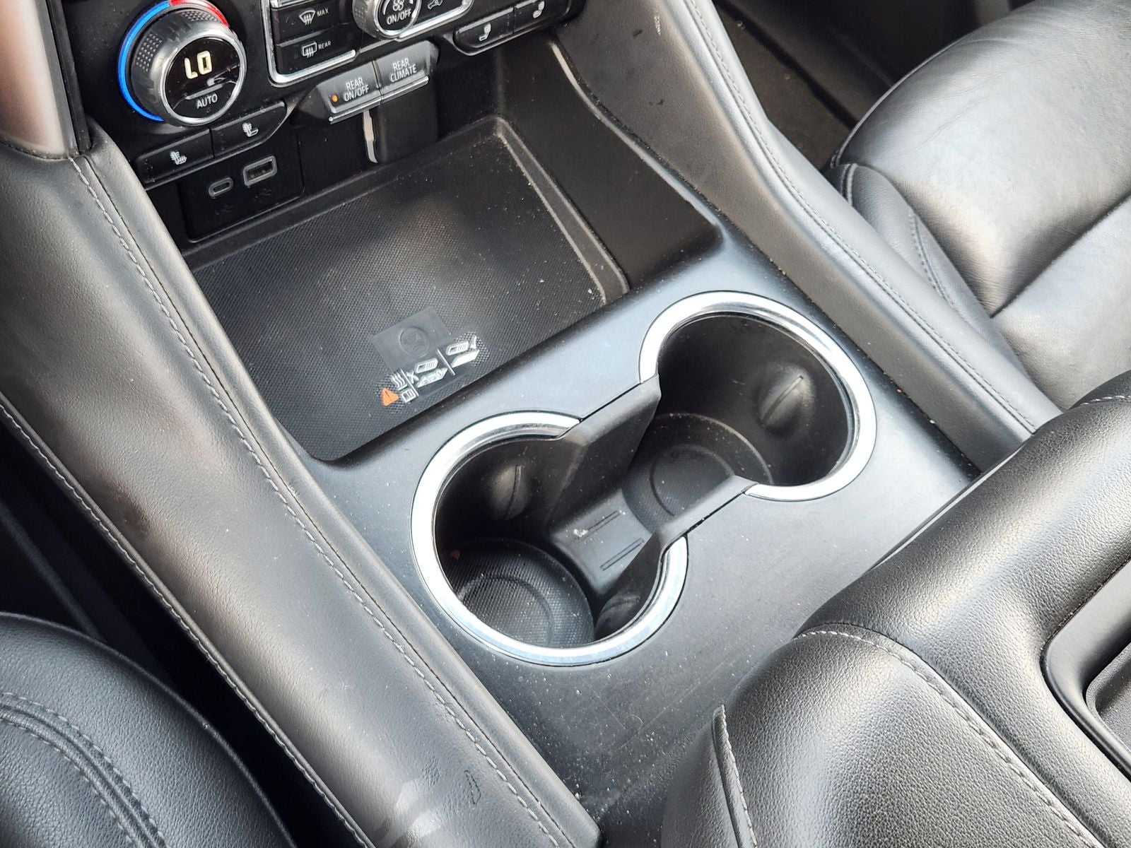 2024 Chevrolet Suburban 4WD LT