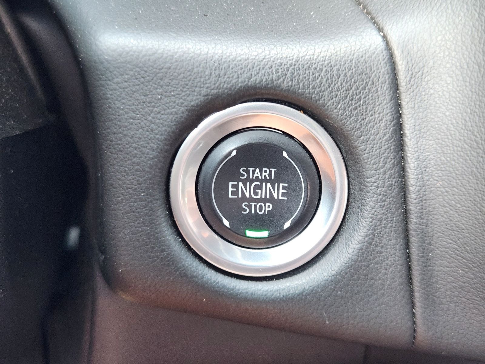 2024 Chevrolet Suburban 4WD LT