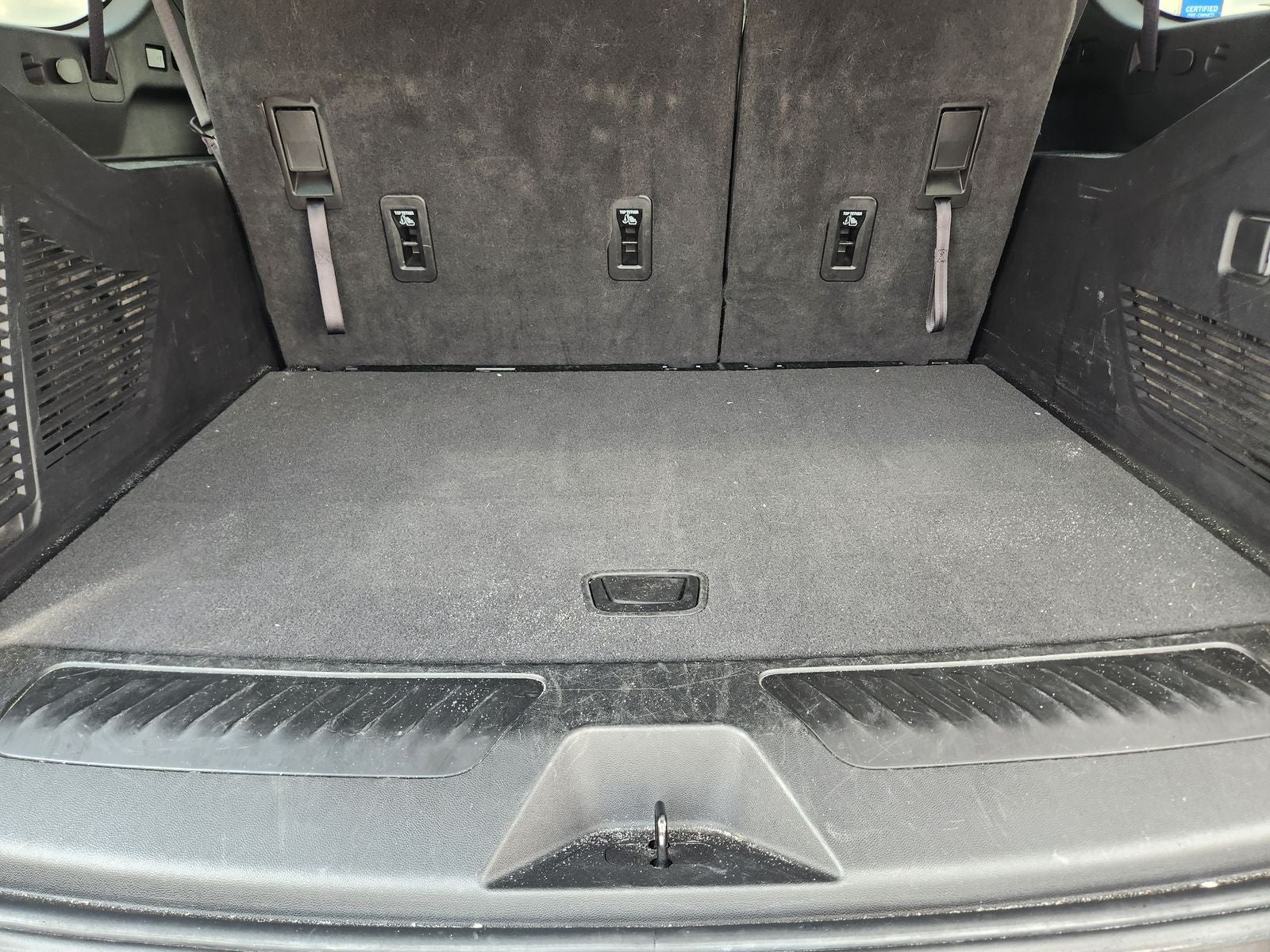 2024 Chevrolet Suburban 4WD LT