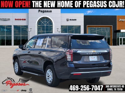 2024 Chevrolet Suburban 4WD LT