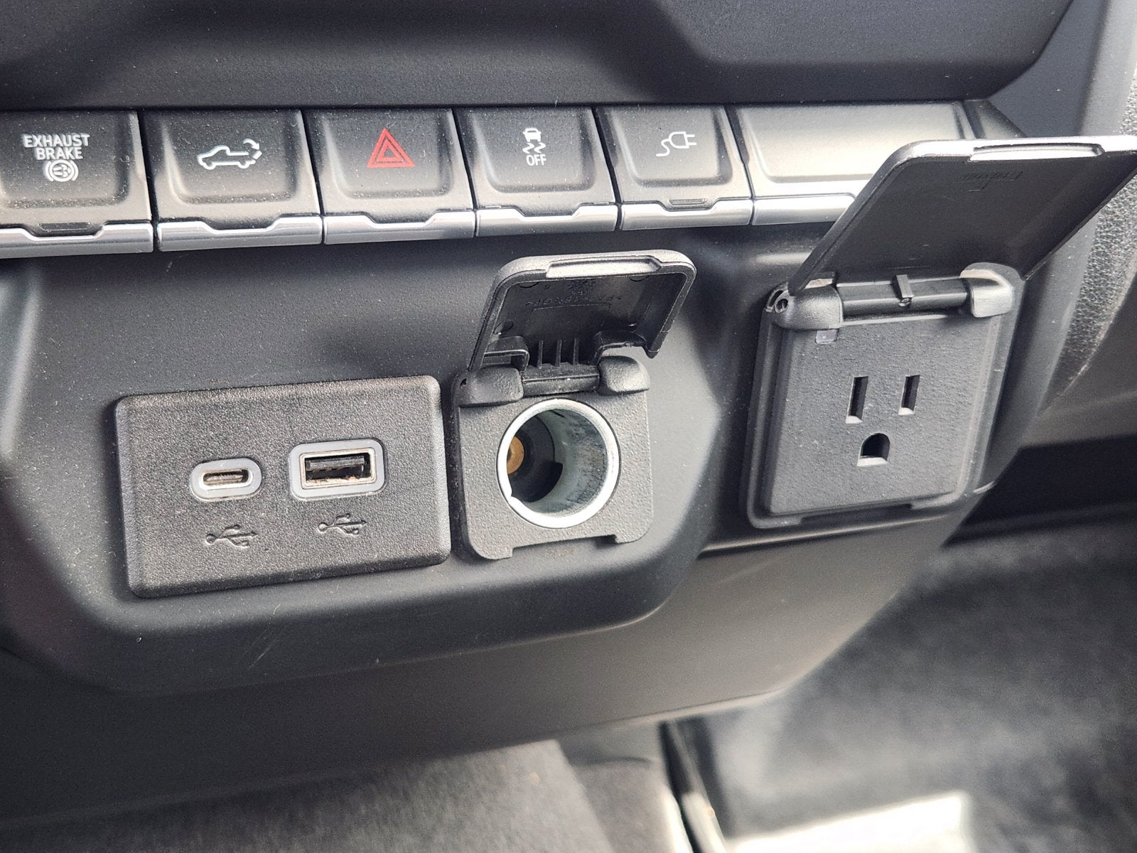 2022 Chevrolet Silverado 2500HD 4WD Crew Cab Standard Bed Custom