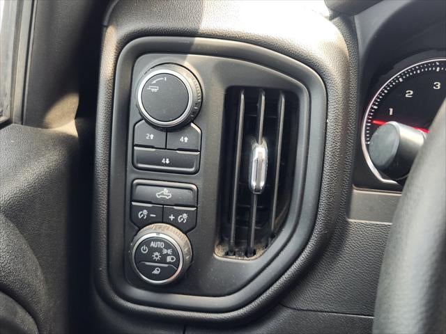 2022 Chevrolet Silverado 2500HD 4WD Crew Cab Standard Bed Custom