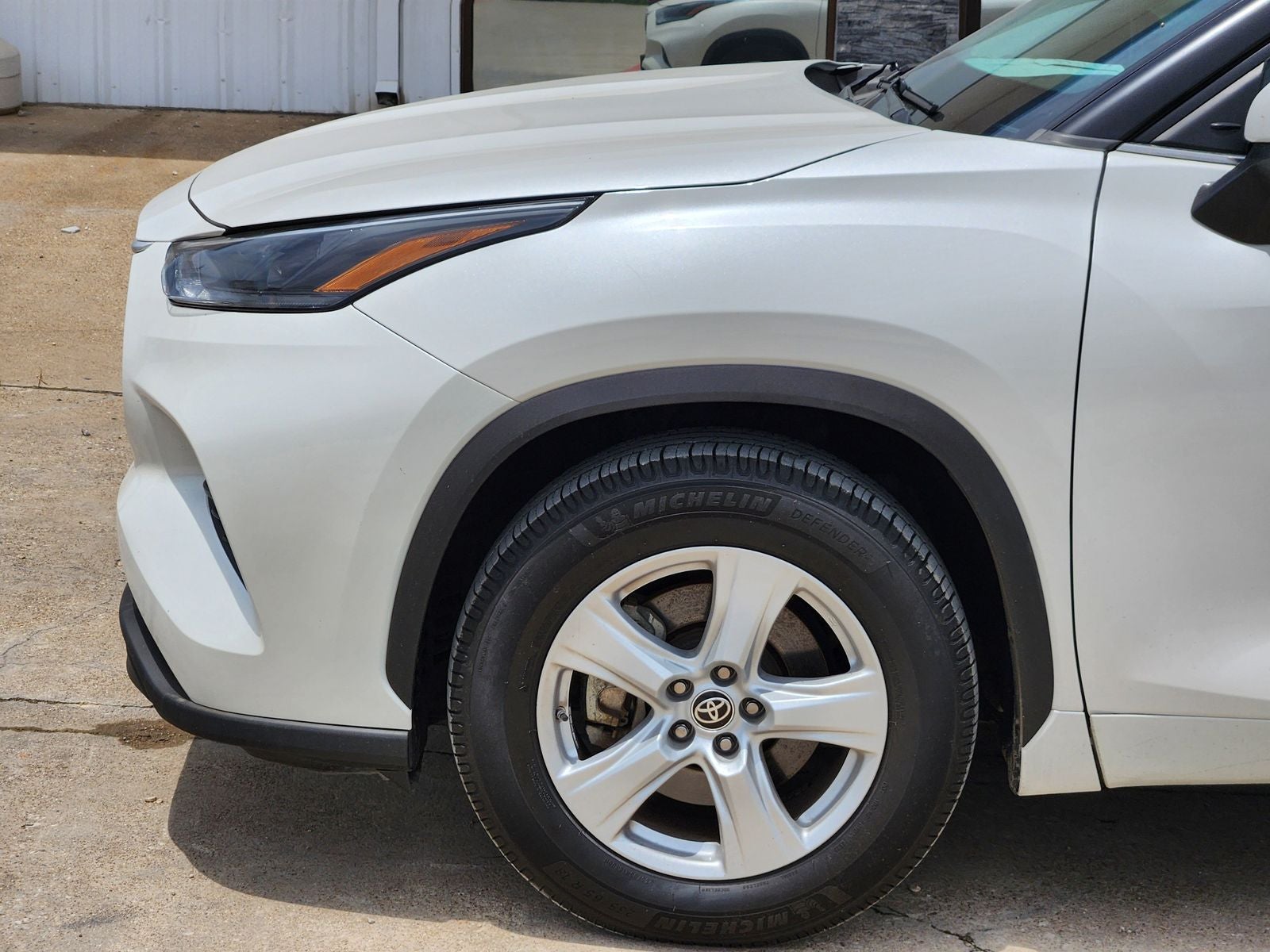 2021 Toyota Highlander LE