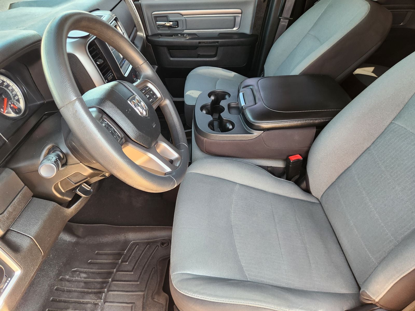 2022 RAM 1500 Classic SLT Crew Cab 4x4 5'7' Box