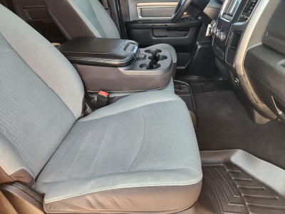 2022 RAM 1500 Classic SLT Crew Cab 4x4 5'7' Box
