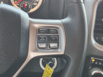 2022 RAM 1500 Classic SLT Crew Cab 4x4 5'7' Box
