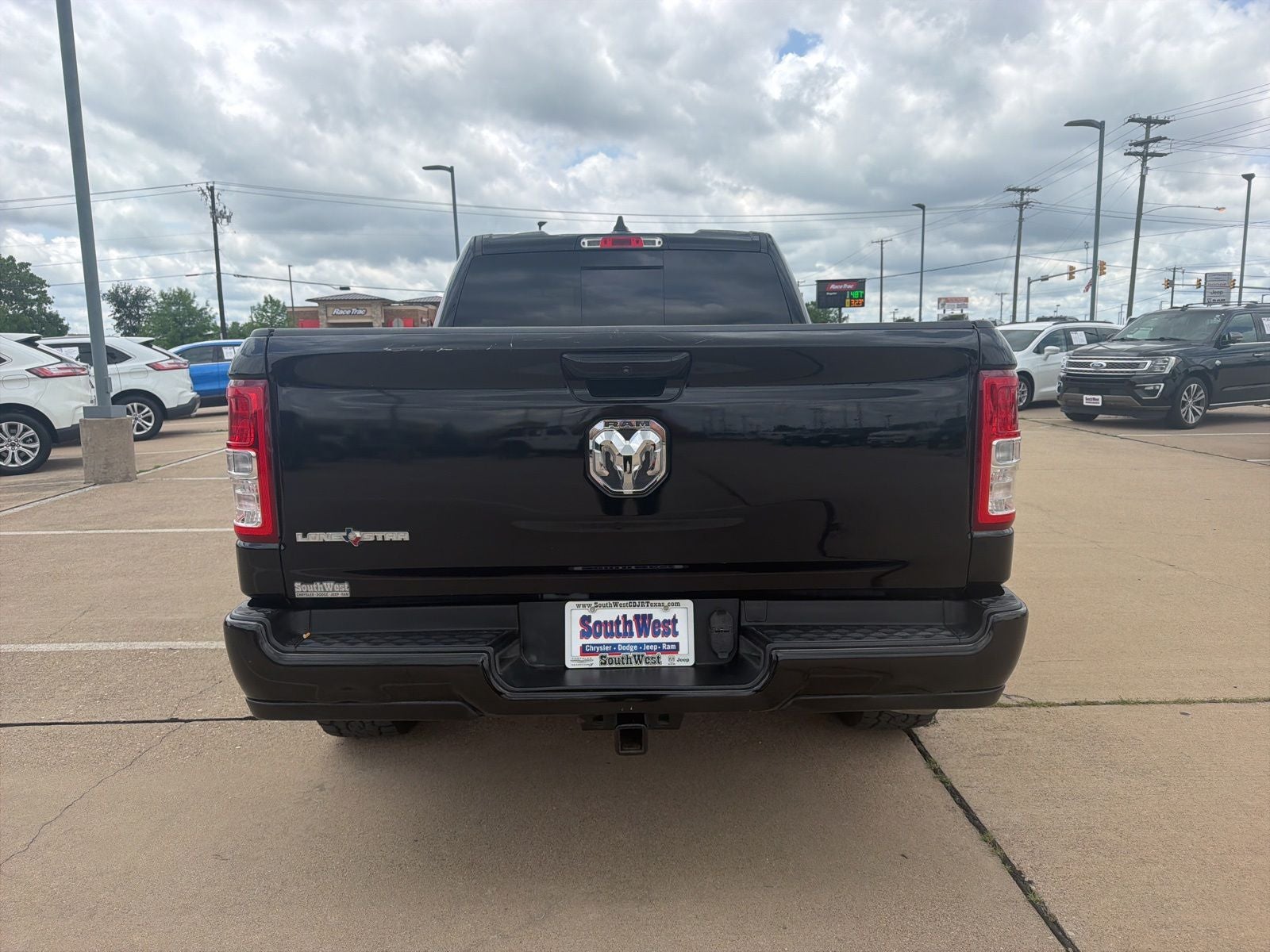 2021 RAM Ram 1500 Lone Star Quad Cab 4x2 6'4' Box