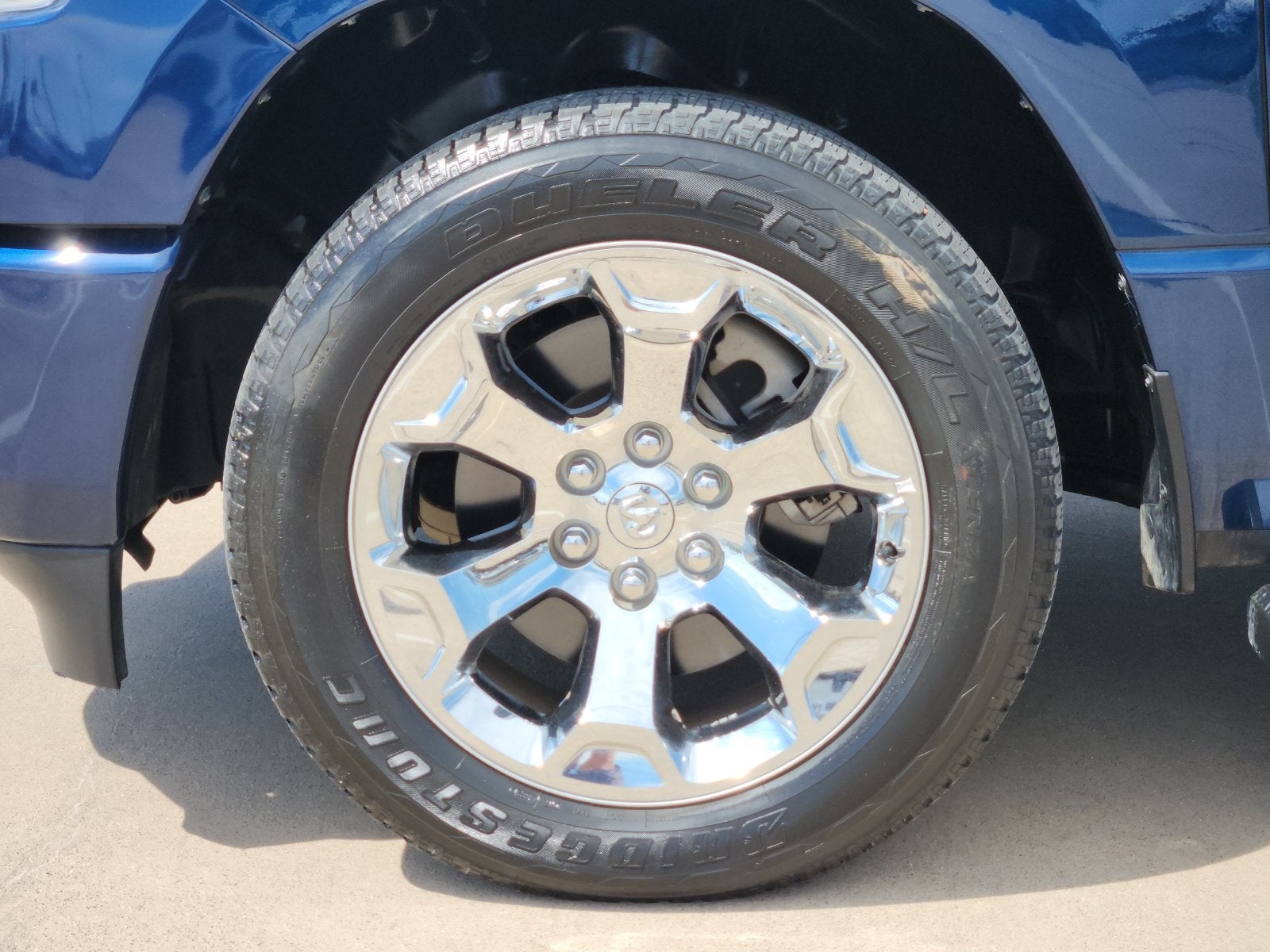 2022 RAM Ram 1500 Lone Star Quad Cab 4x2 6'4' Box
