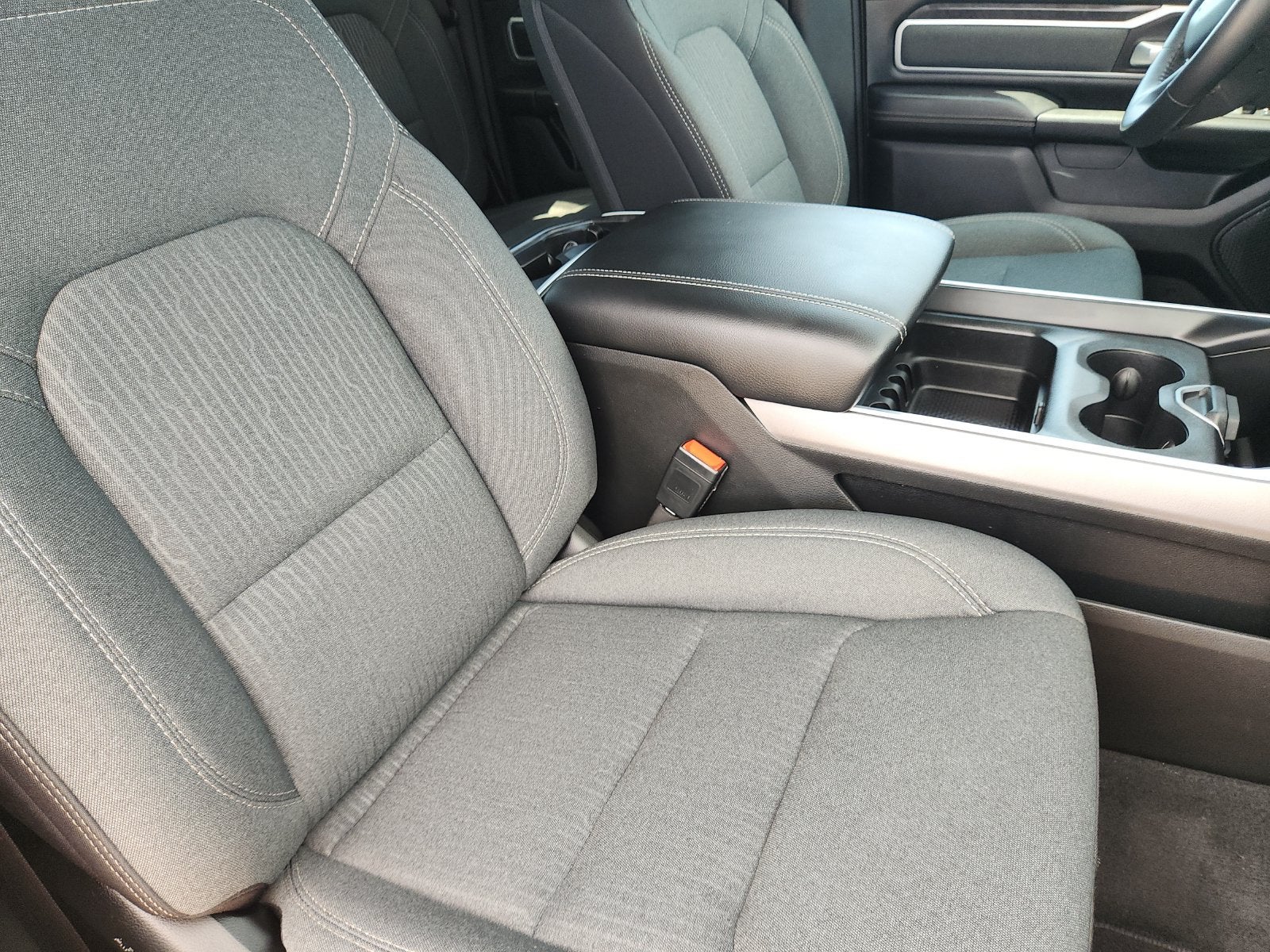 2022 RAM Ram 1500 Lone Star Quad Cab 4x2 6'4' Box