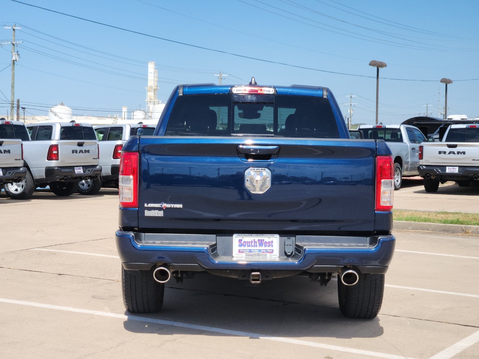 2022 RAM Ram 1500 Lone Star Quad Cab 4x2 6'4' Box