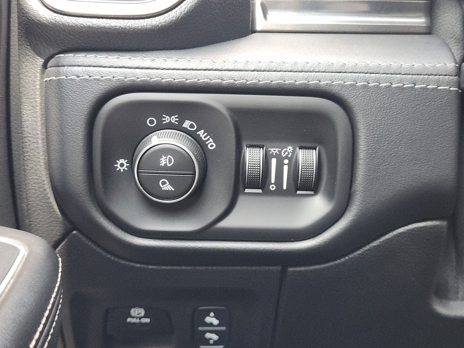 2021 RAM Ram 1500 Limited