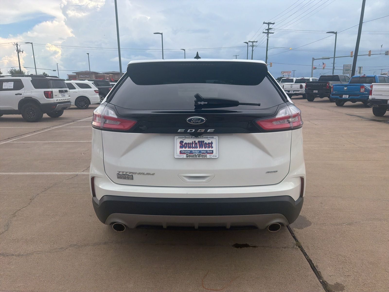 2023 Ford Edge Titanium