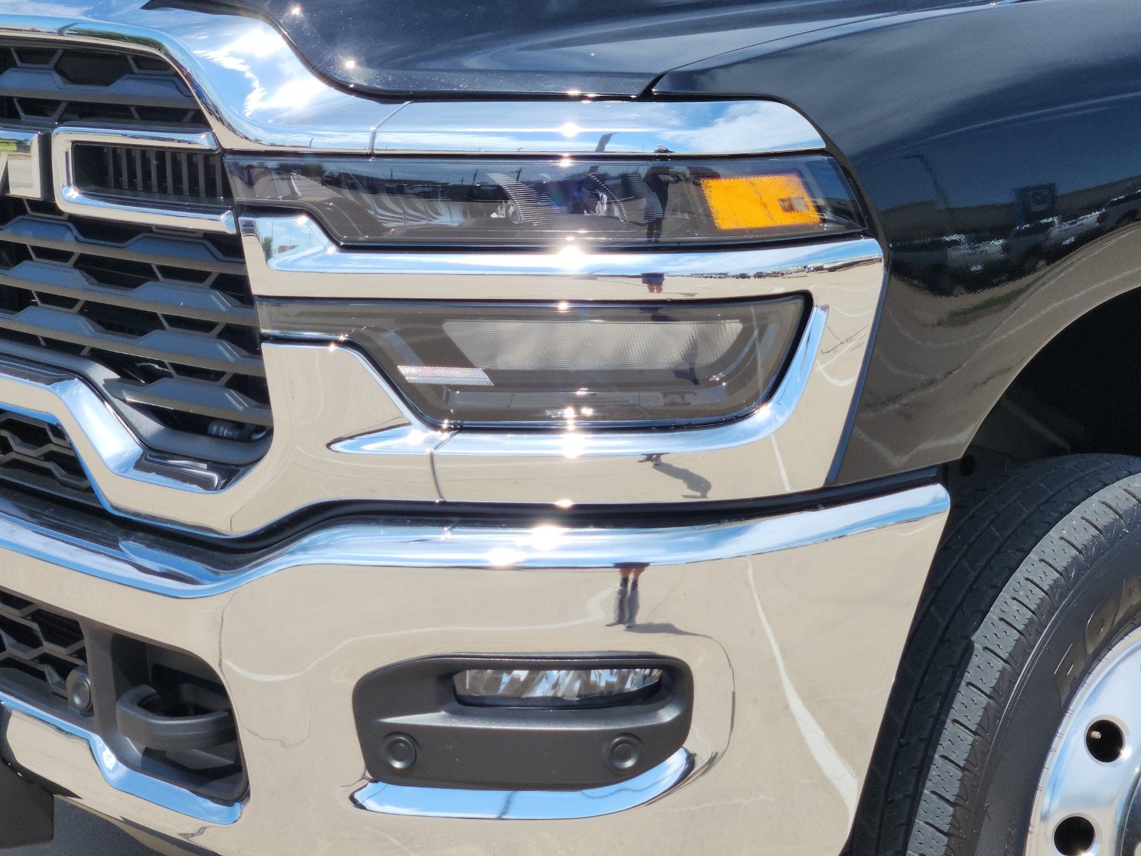2025 RAM Ram 3500 Lone Star Crew Cab 4x4 8' Box