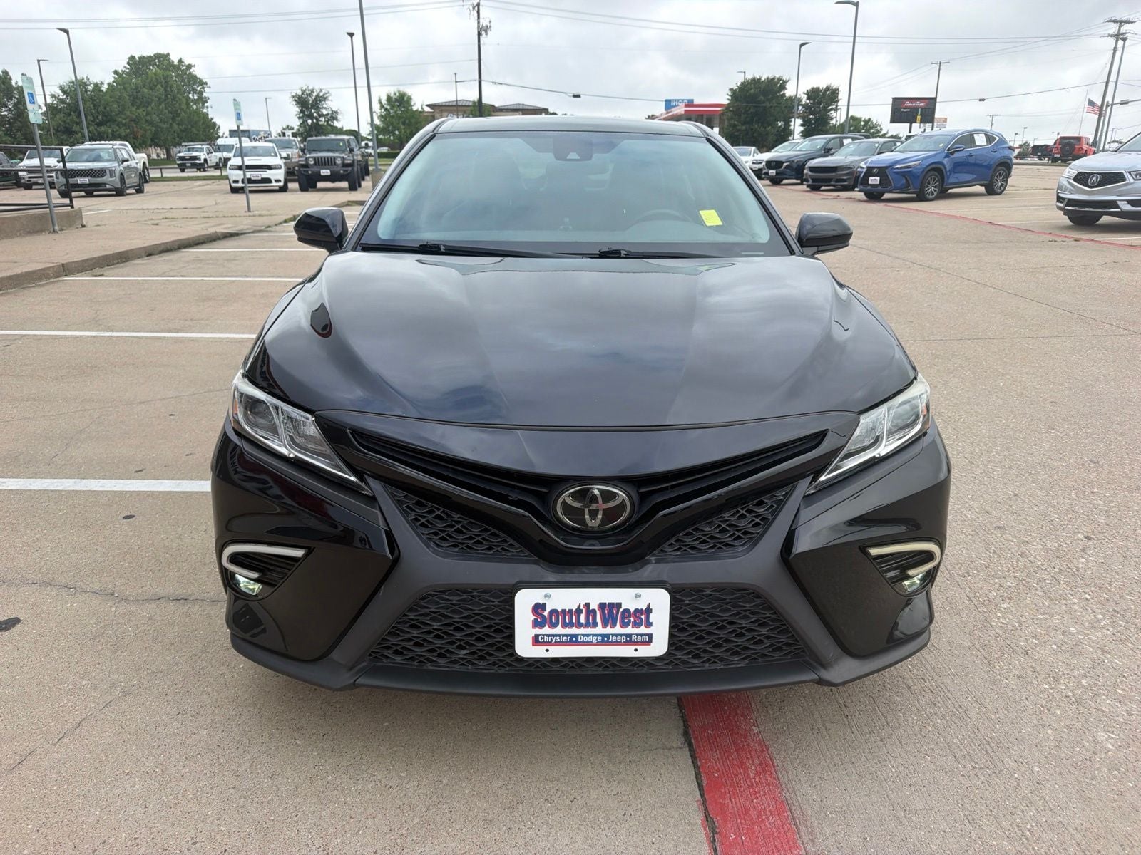2020 Toyota Camry SE