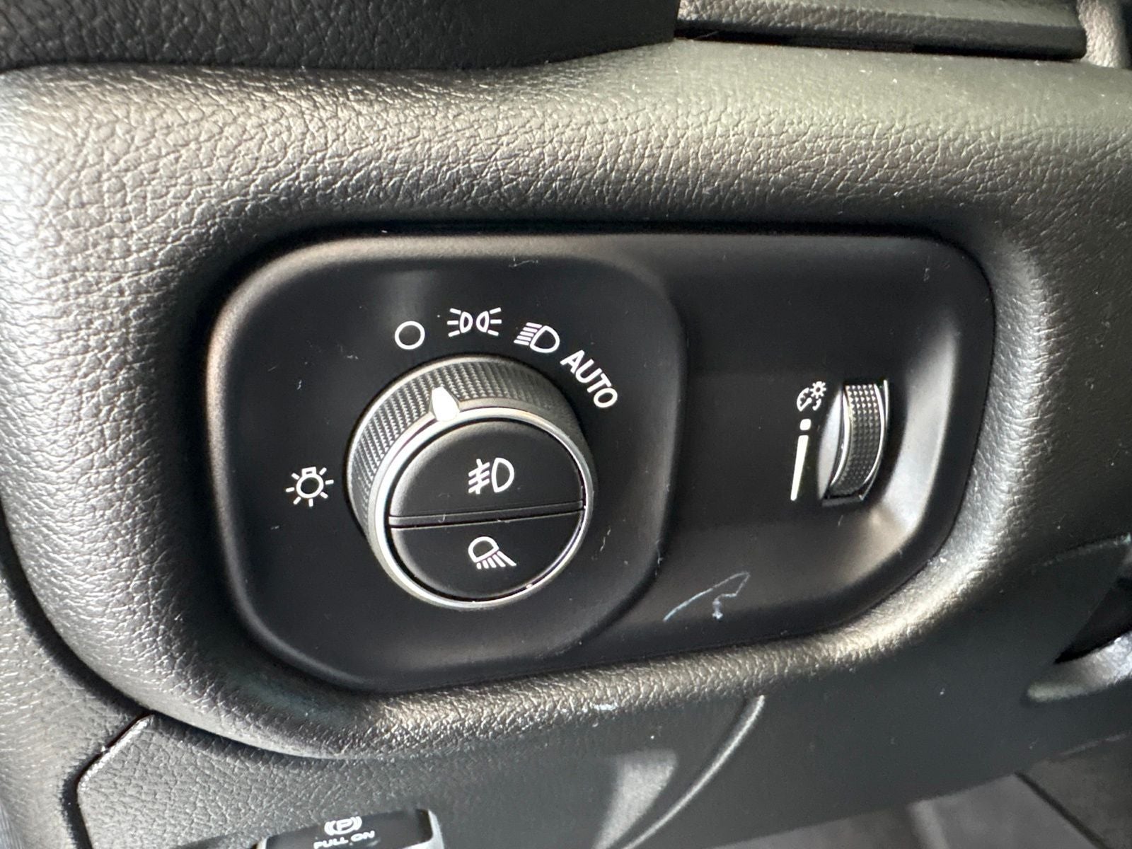 2023 RAM Ram 1500 Lone Star Crew Cab 4x4 5'7' Box