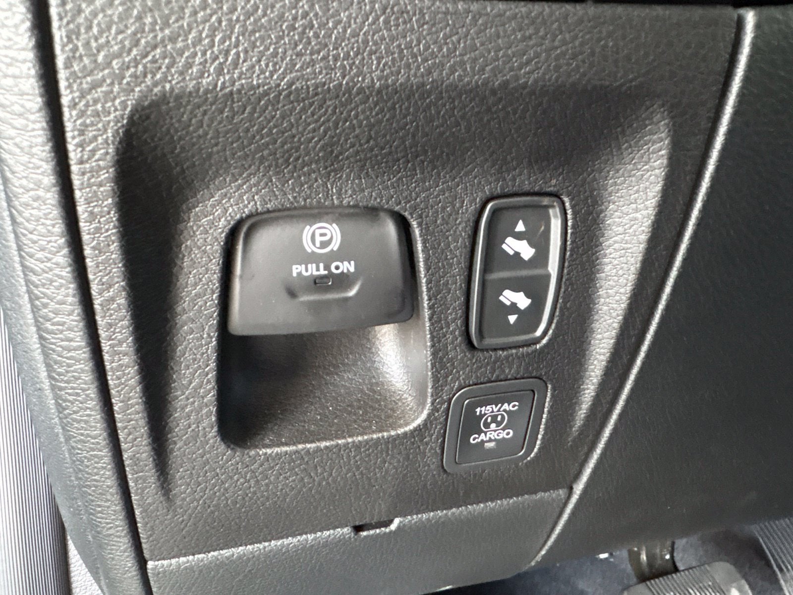 2026 RAM Ram 1500 Limited Crew Cab 4x4 5'7' Box