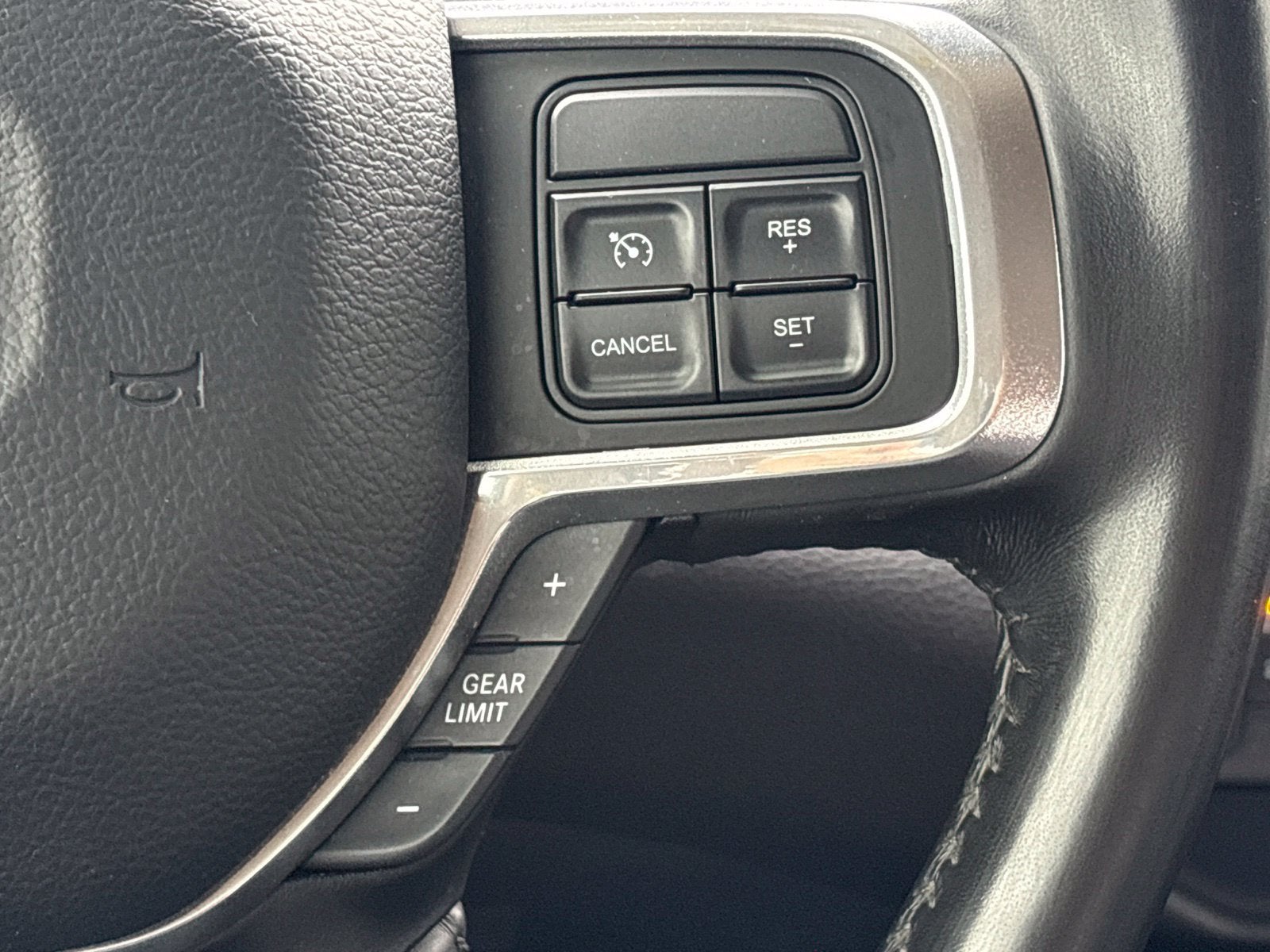 2022 RAM Ram 2500 Laramie Crew Cab 4x4 6'4' Box