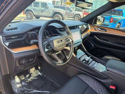 2026 Jeep Grand Cherokee L Summit 4x4
