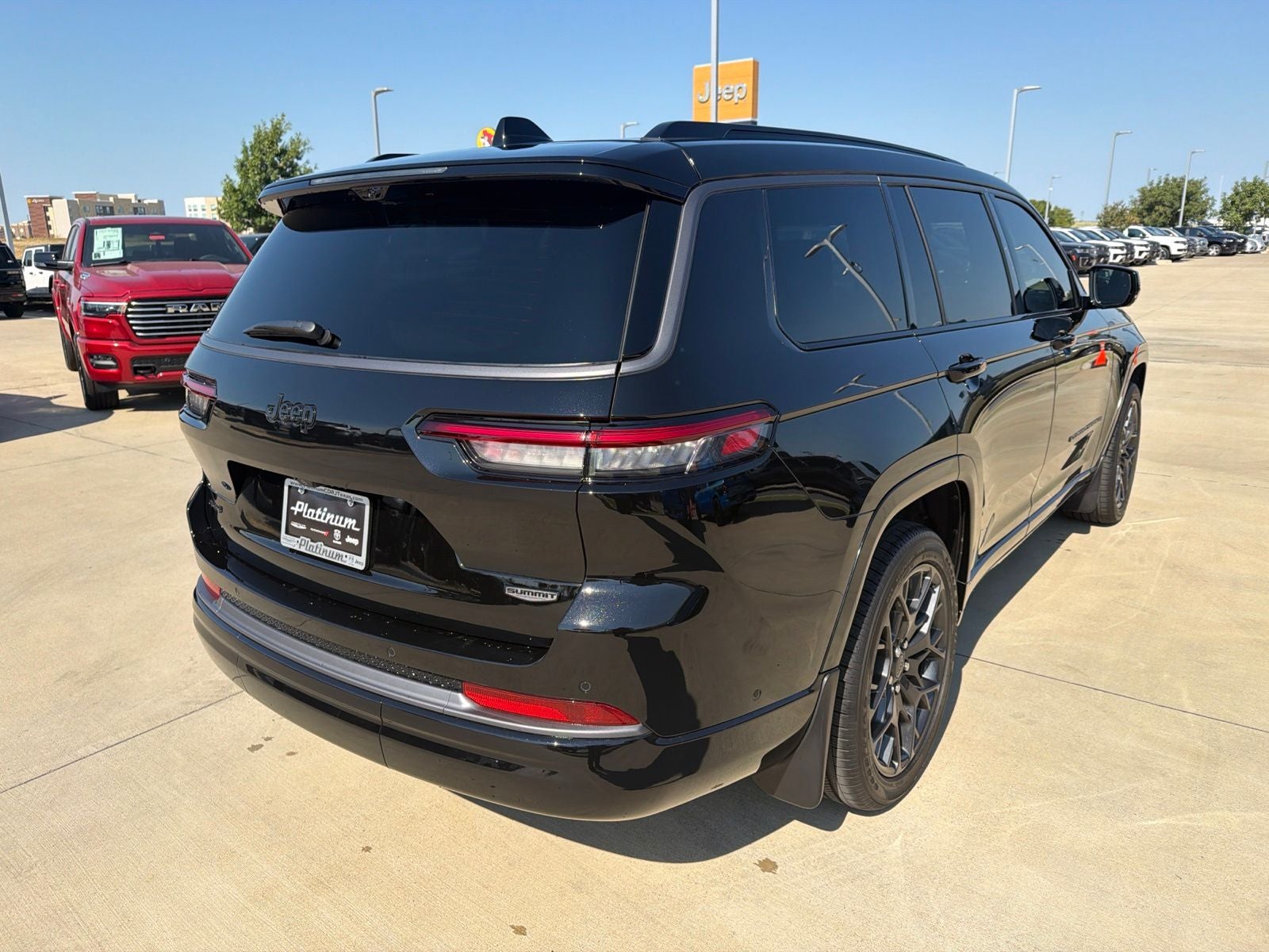 2026 Jeep Grand Cherokee L Summit 4x4