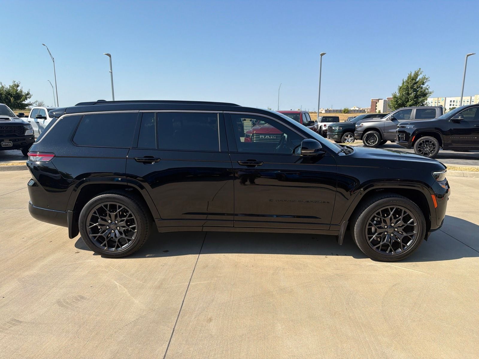 2026 Jeep Grand Cherokee L Summit 4x4