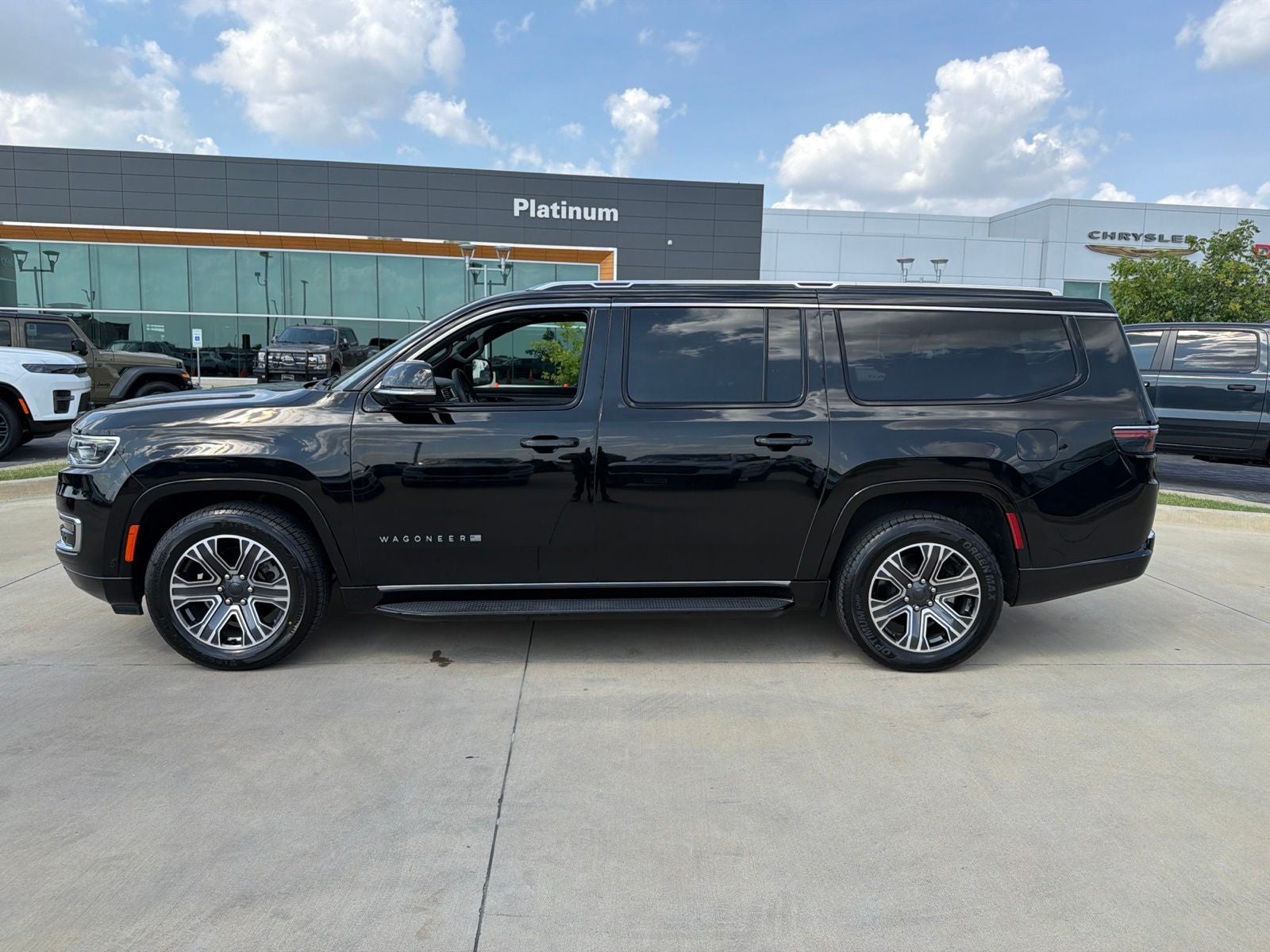 2024 Jeep Wagoneer L Series II 4x2