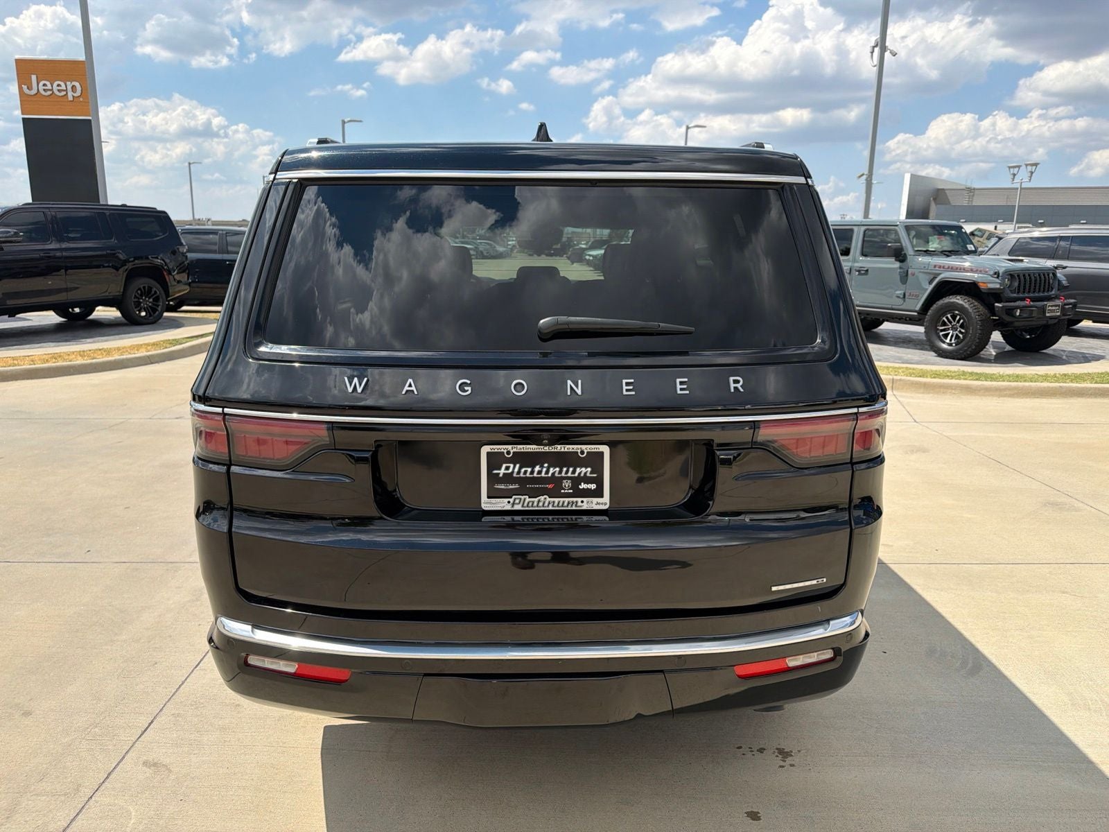 2024 Jeep Wagoneer Series II 4x2