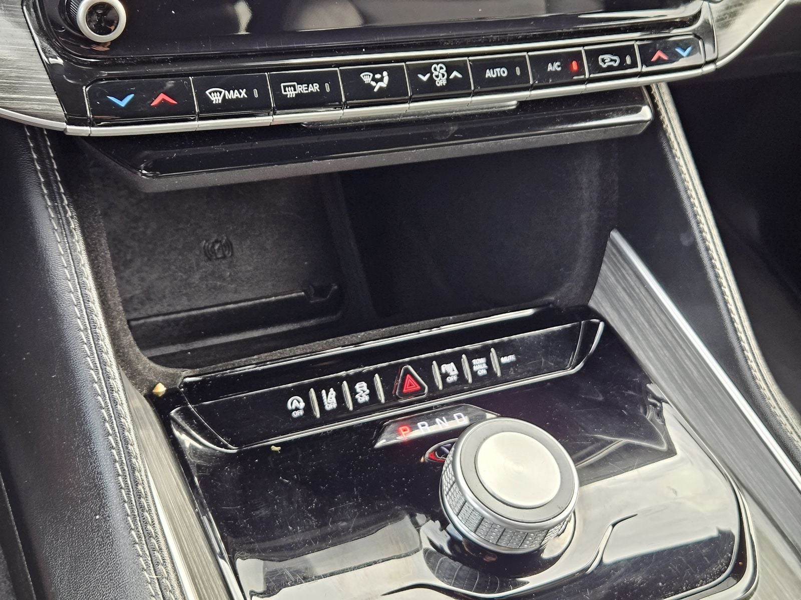 2024 Jeep Wagoneer Series II 4x2