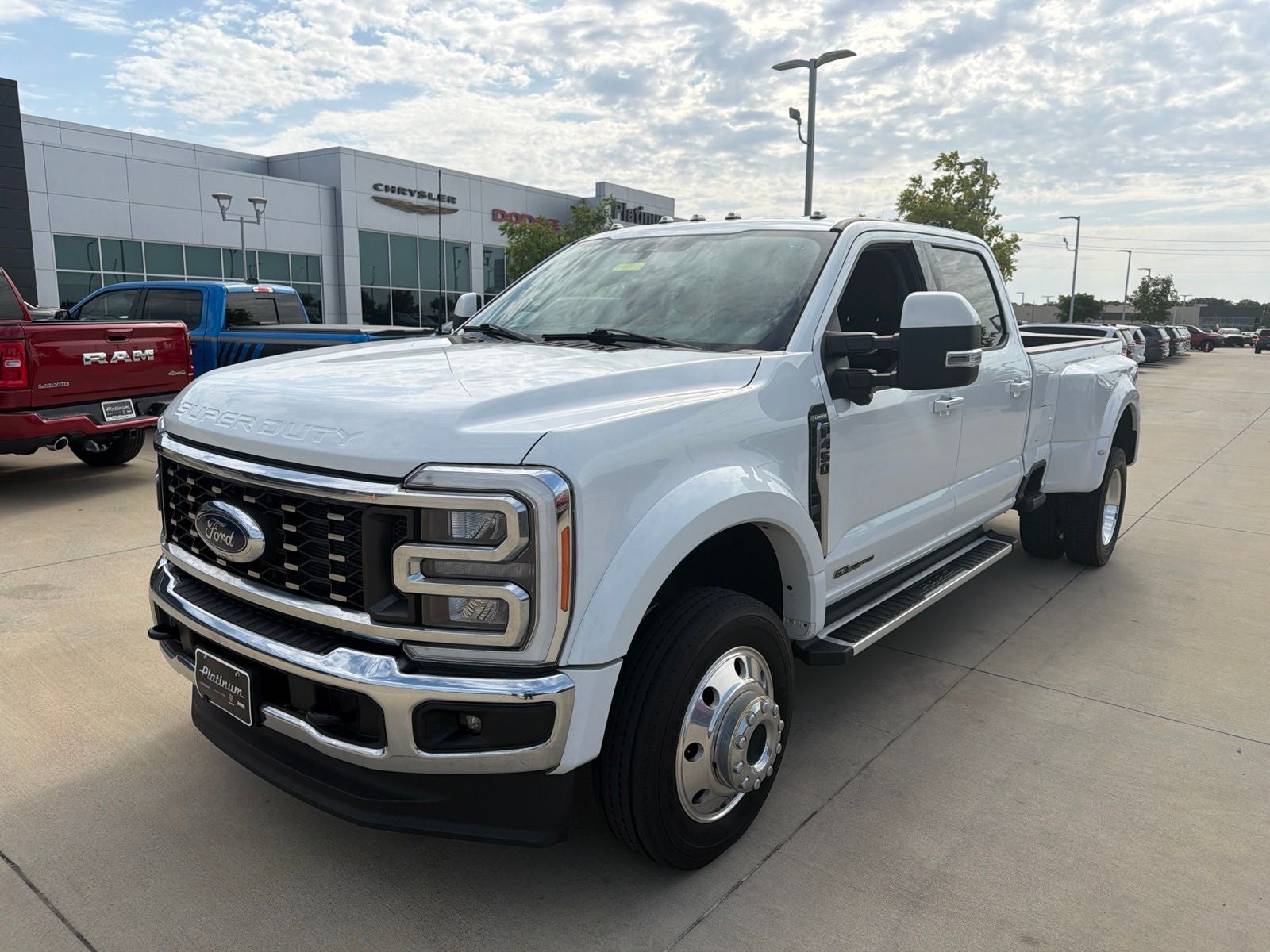 2023 Ford F-450 LARIAT