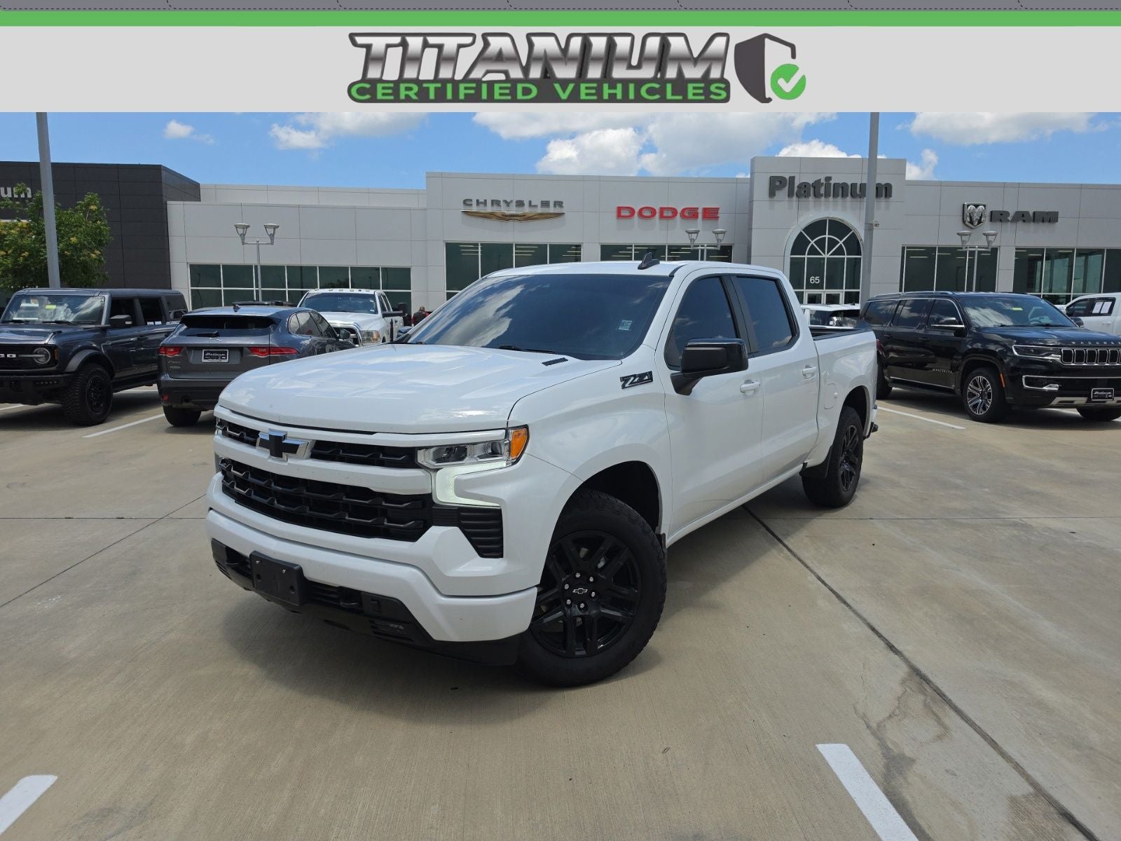 2023 Chevrolet Silverado 1500 4WD Crew Cab Short Bed RST