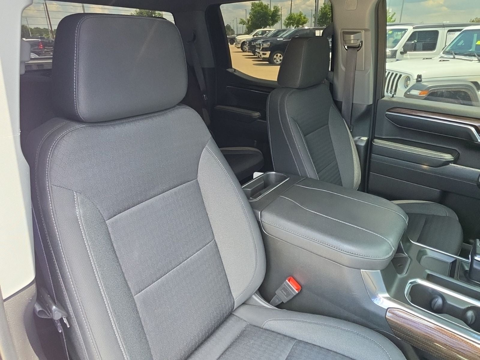 2023 Chevrolet Silverado 1500 4WD Crew Cab Short Bed RST