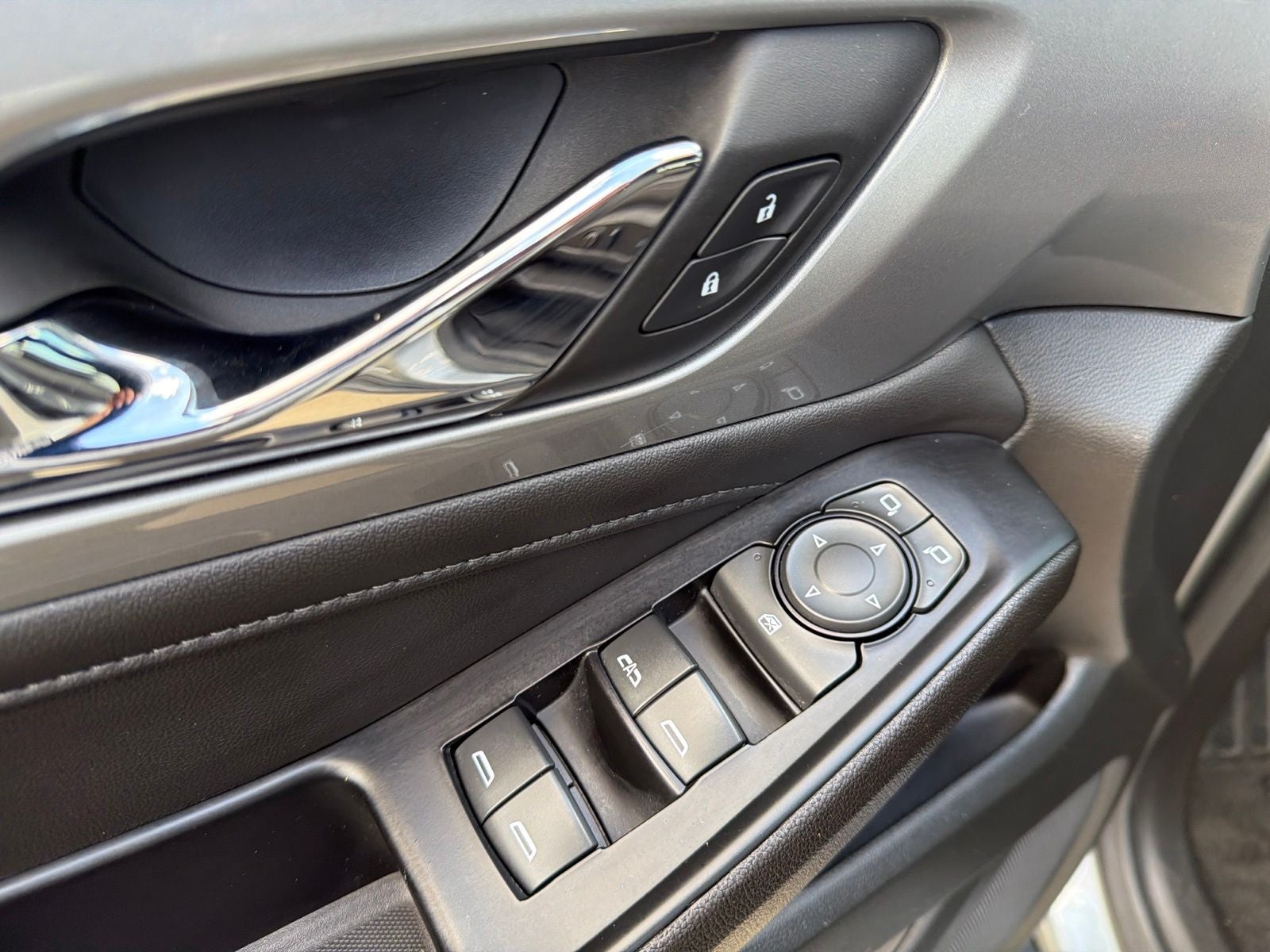 2023 Chevrolet Traverse FWD LT Cloth