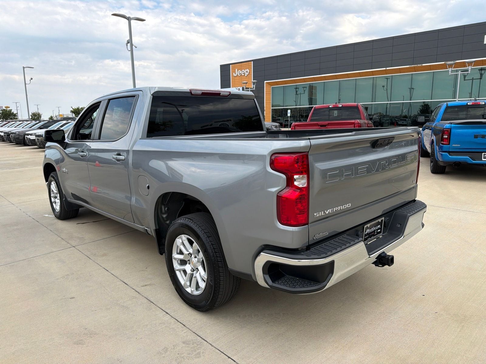2025 Chevrolet Silverado 1500 2WD Crew Cab Short Bed LT