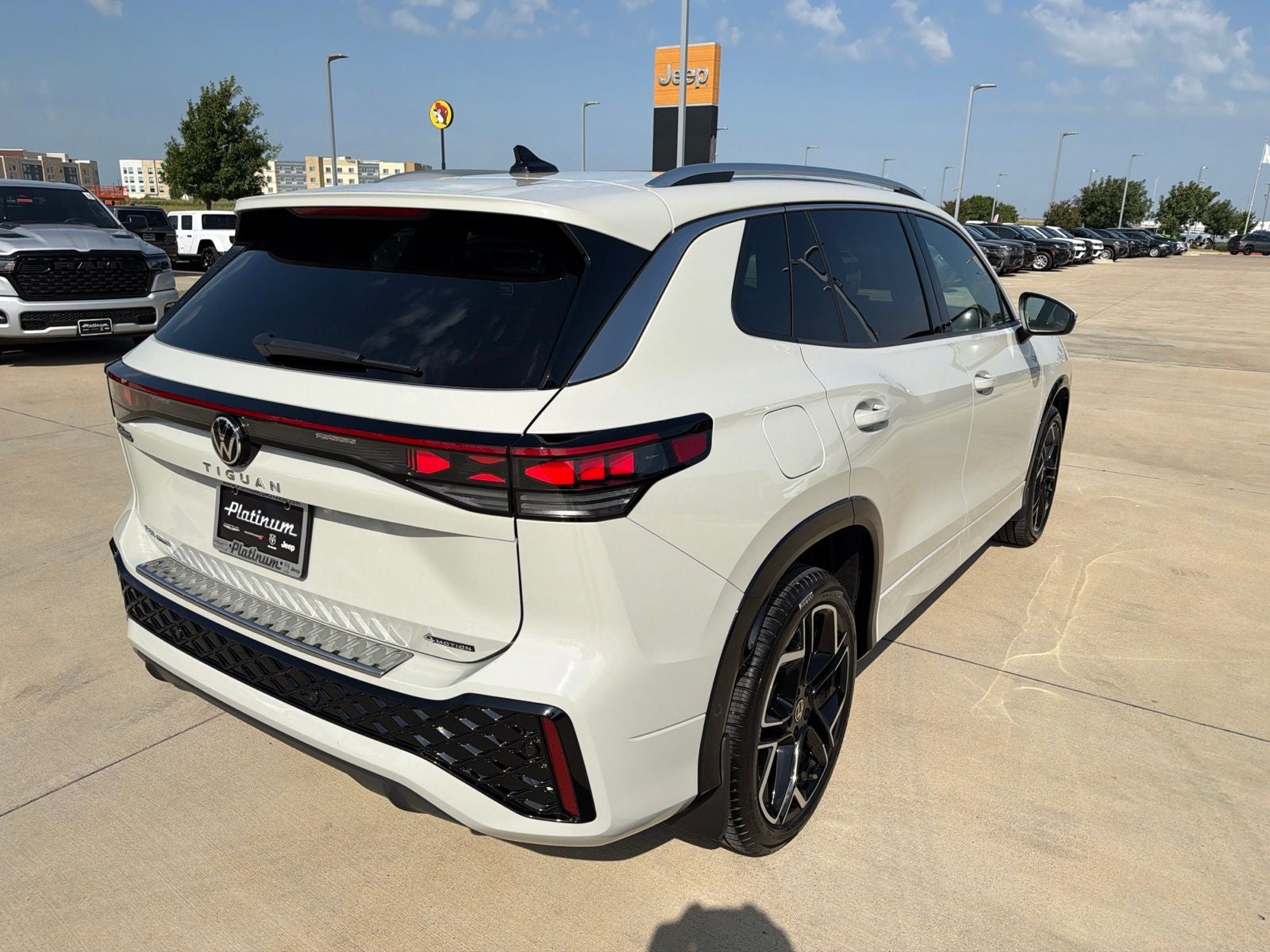 2026 Volkswagen Tiguan SEL R-Line Turbo