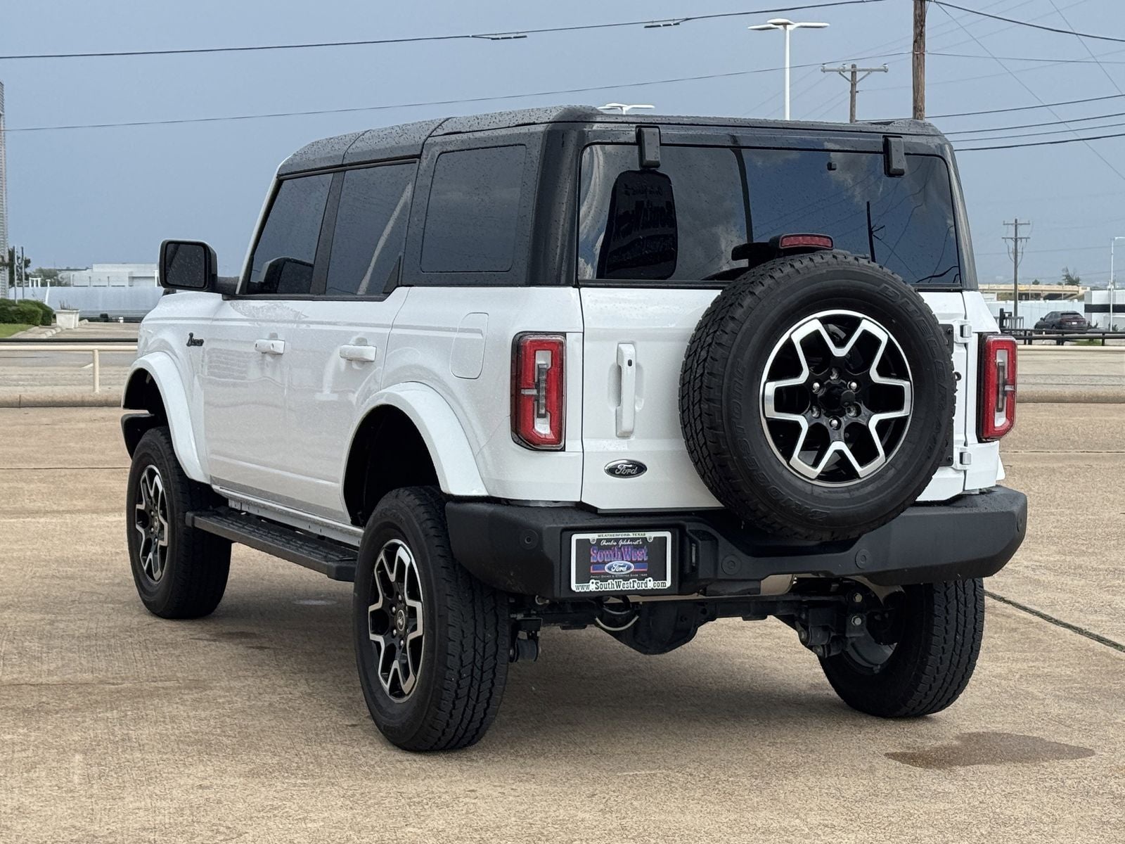 2024 Ford Bronco Outer Banks