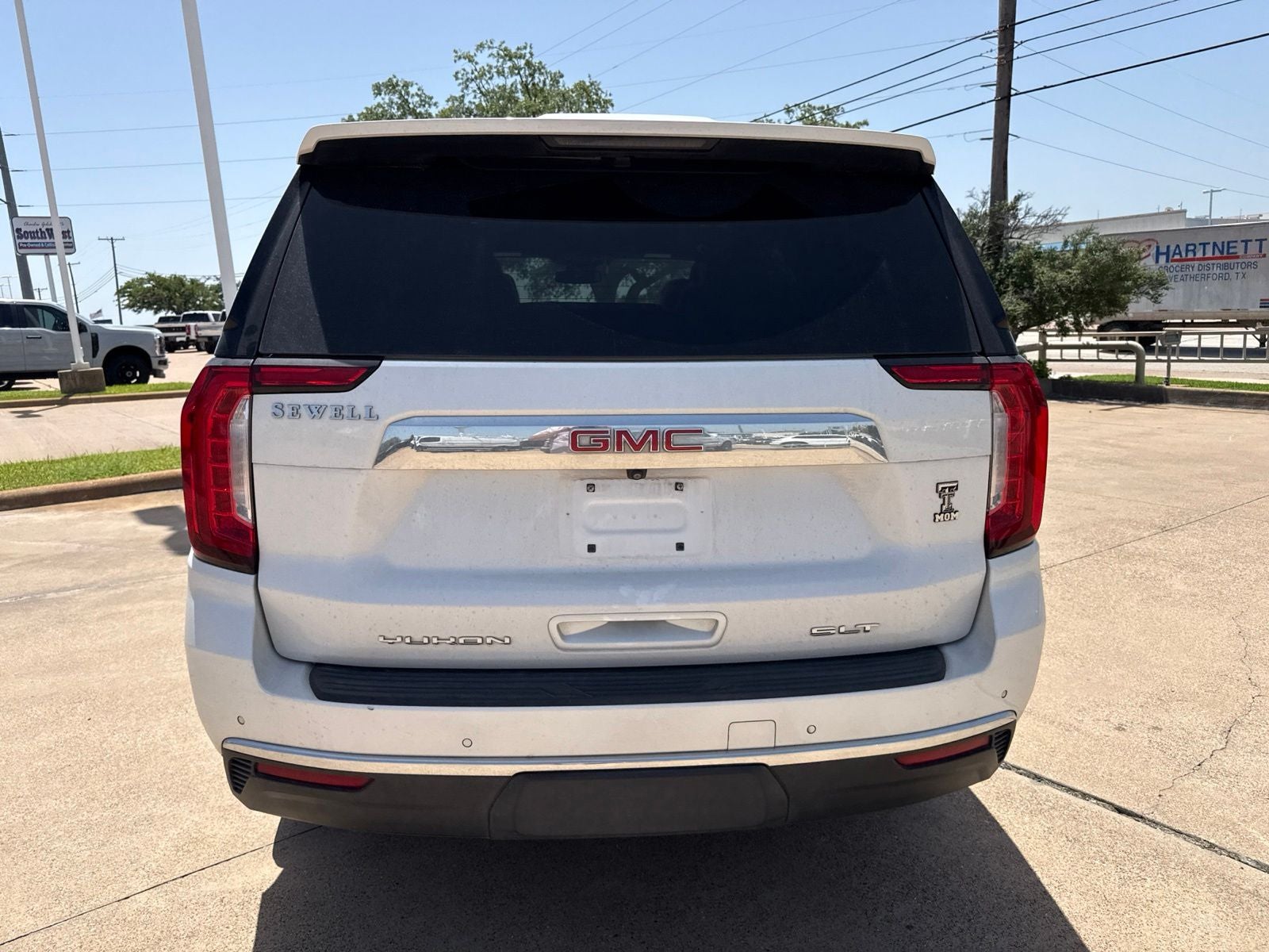 2023 GMC Yukon SLT