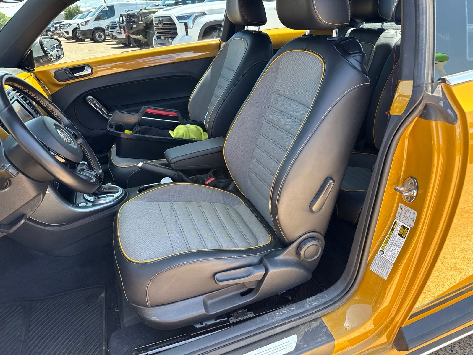 2018 Volkswagen Beetle 2.0T Dune