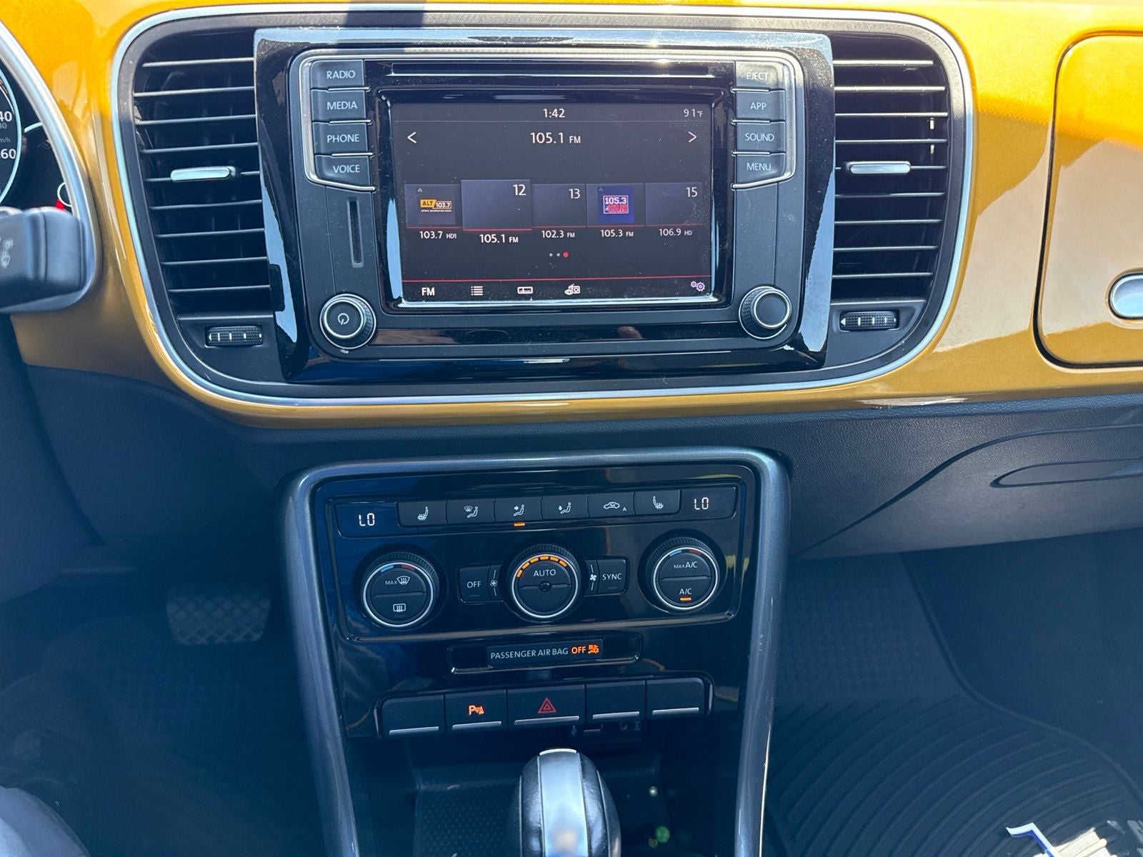 2018 Volkswagen Beetle 2.0T Dune