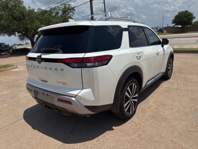 2024 Nissan Pathfinder Platinum