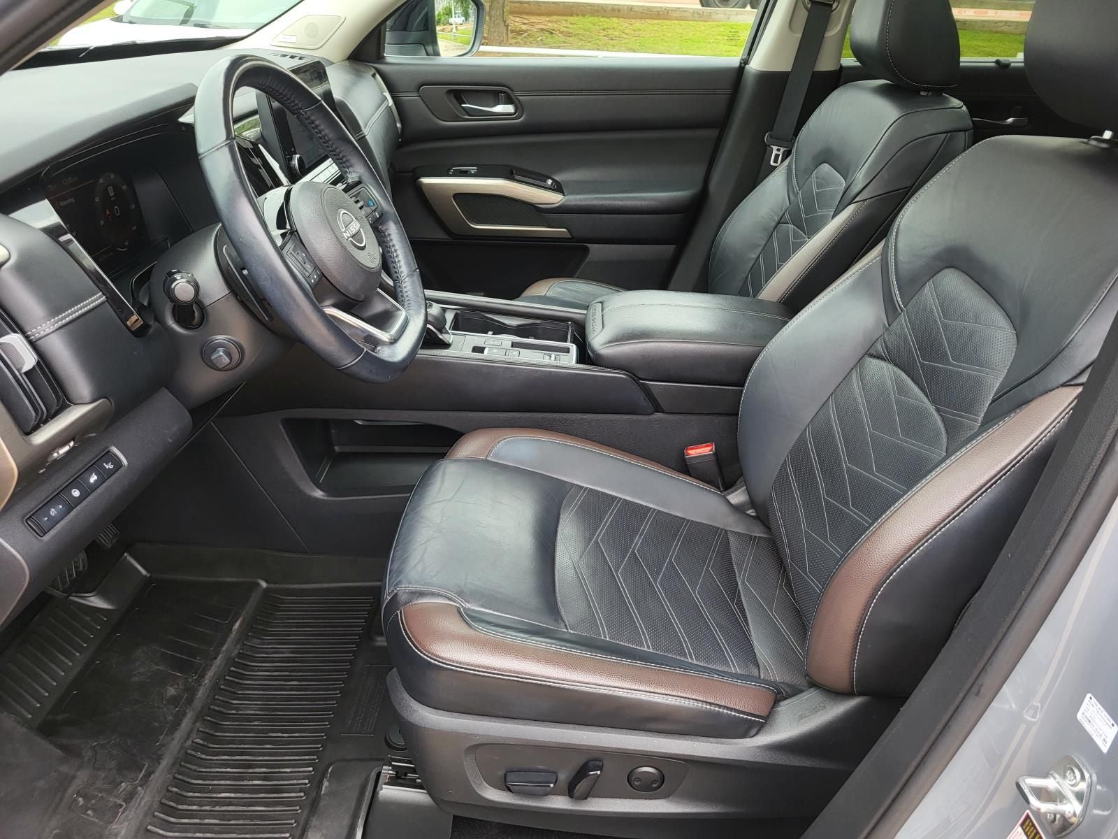 2022 Nissan Pathfinder Platinum