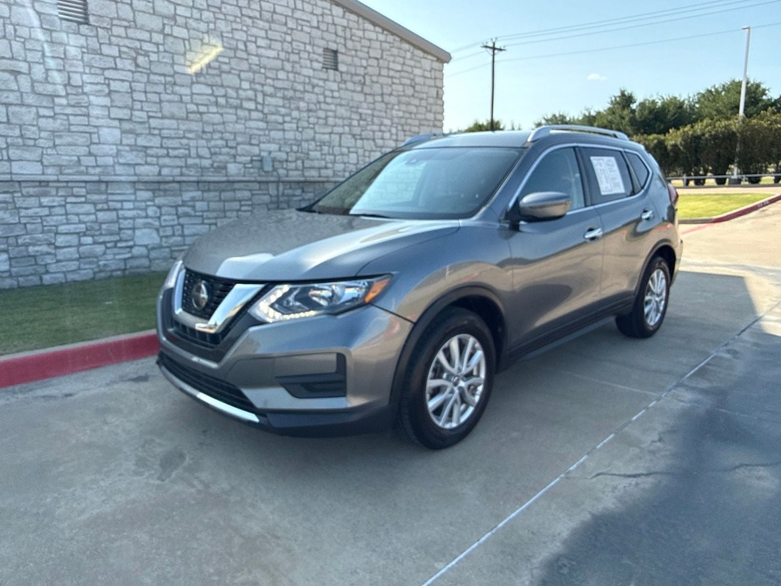 2020 Nissan Rogue SV