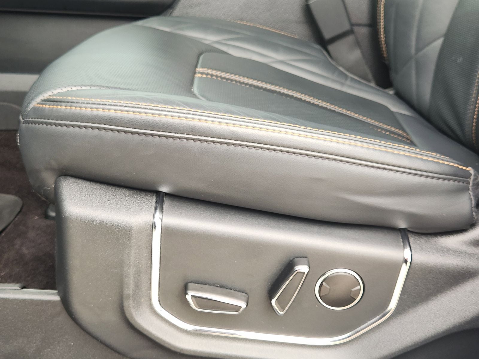 2023 Ford Expedition Max Platinum