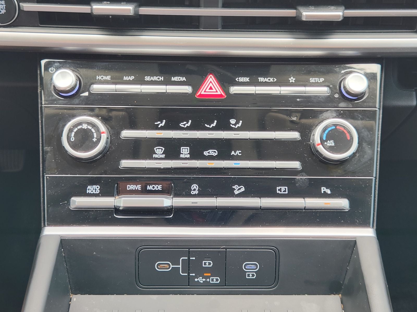 2025 Hyundai Santa Fe SE