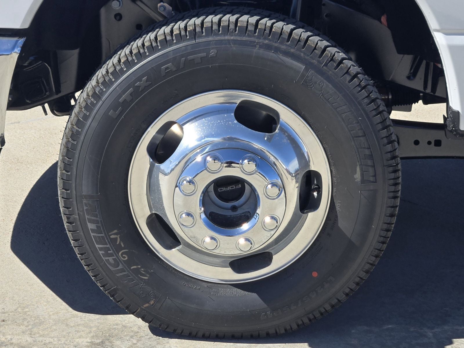 2026 Ford F-350SD Lariat DRW